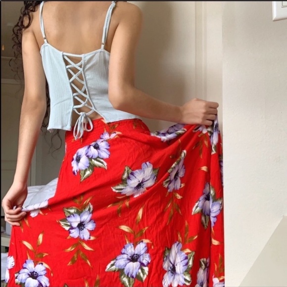 🌺 Blue Open Back Tie-Up Cropped Top - Picture 4 of 7